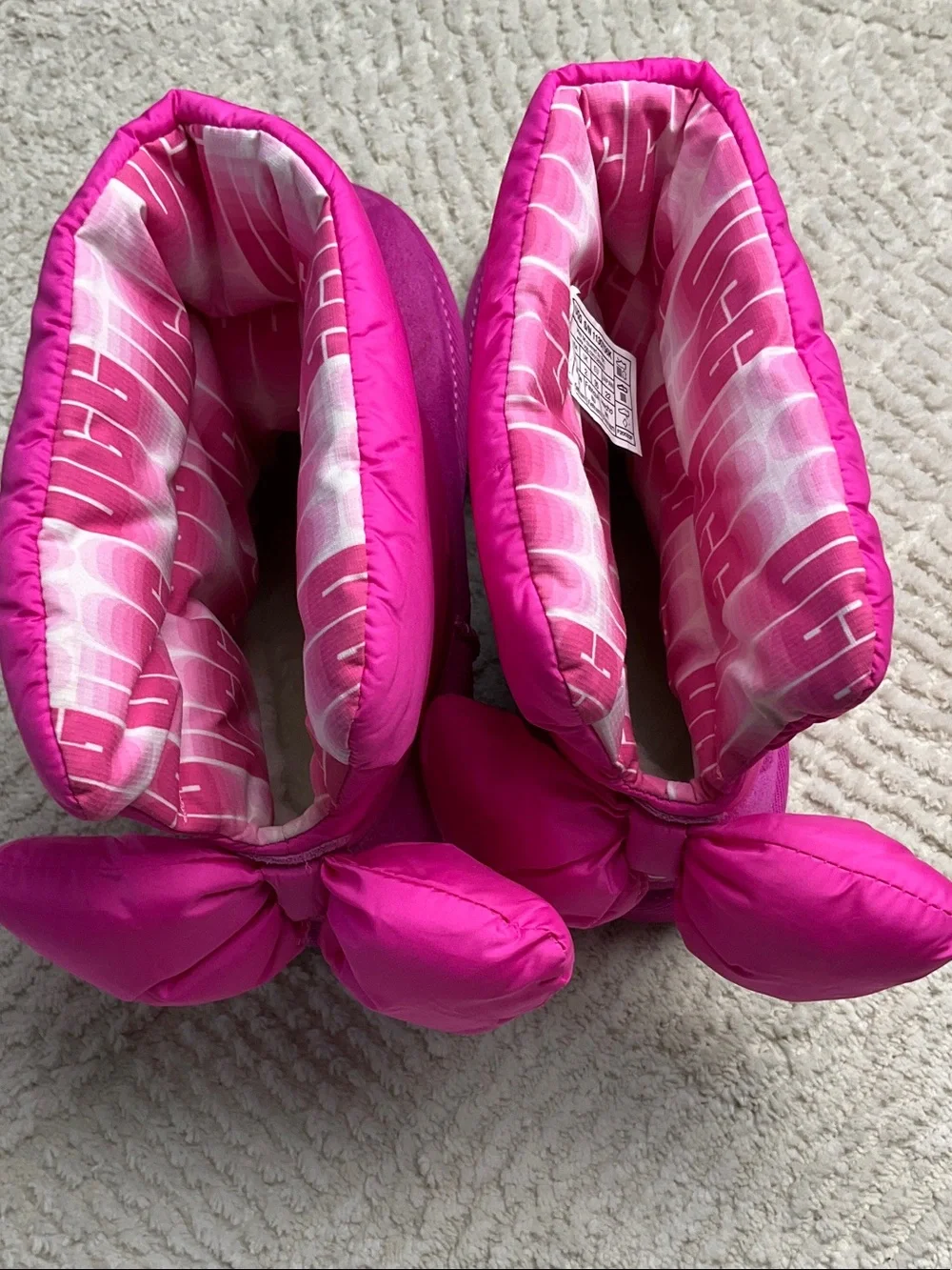 UGG Kids' Bailey Bow Maxi Hot Pink Size 3 Style#1130756K